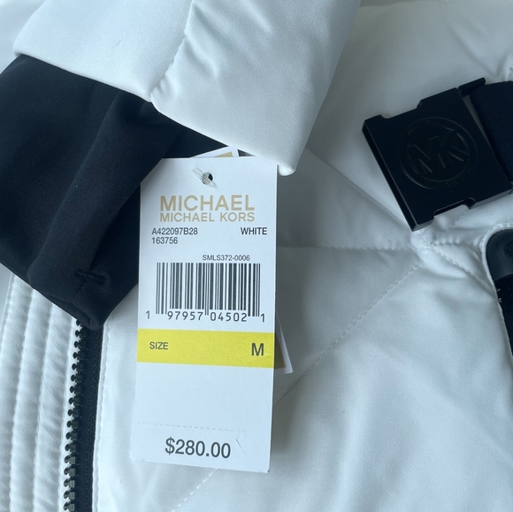 Stunning ❄️💅🏻✨ Michael Kors White Winter Coat MK Jacket Black Fur S M L XL - Picture 5 of 13